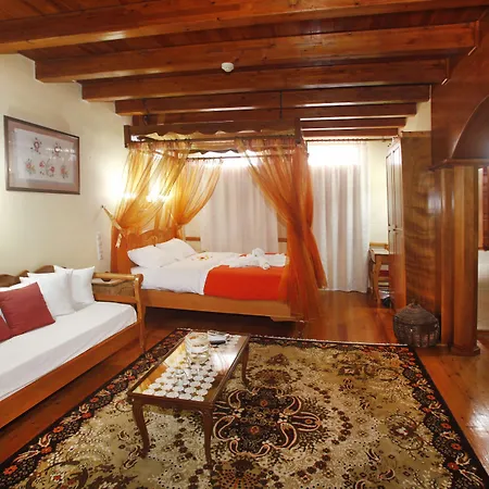 Palazzo Di Pietro خانيا