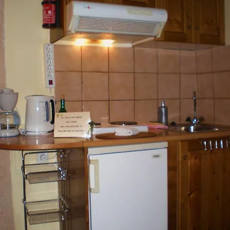 Palazzo Di Pietro خانيا