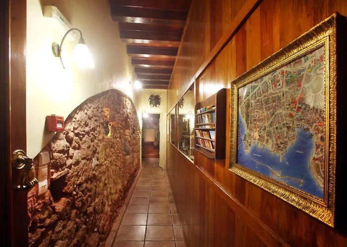 Palazzo Di Pietro * La Canea